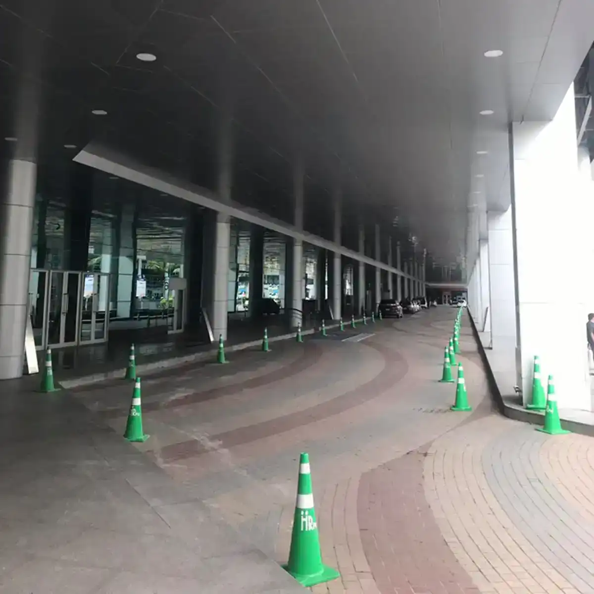 QueenSirikitCenterGreenCone